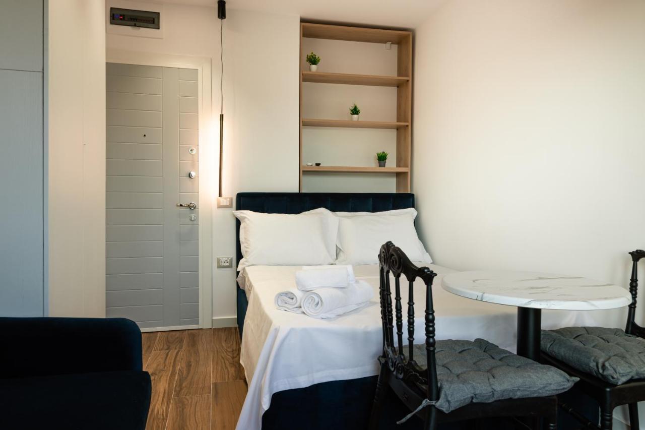 Cozy And Chic Studio Apartment ティラナ エクステリア 写真